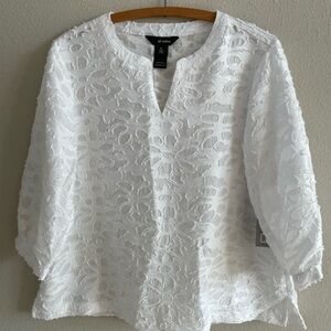 NWT Ali Miles, White, 3/4 Sleeve, Burn-out, Clipped Damask Floral Top, Size PL